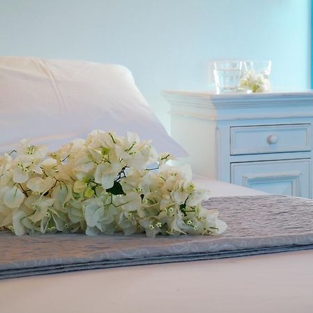 Miramare Hotel Folégandros エクステリア 写真