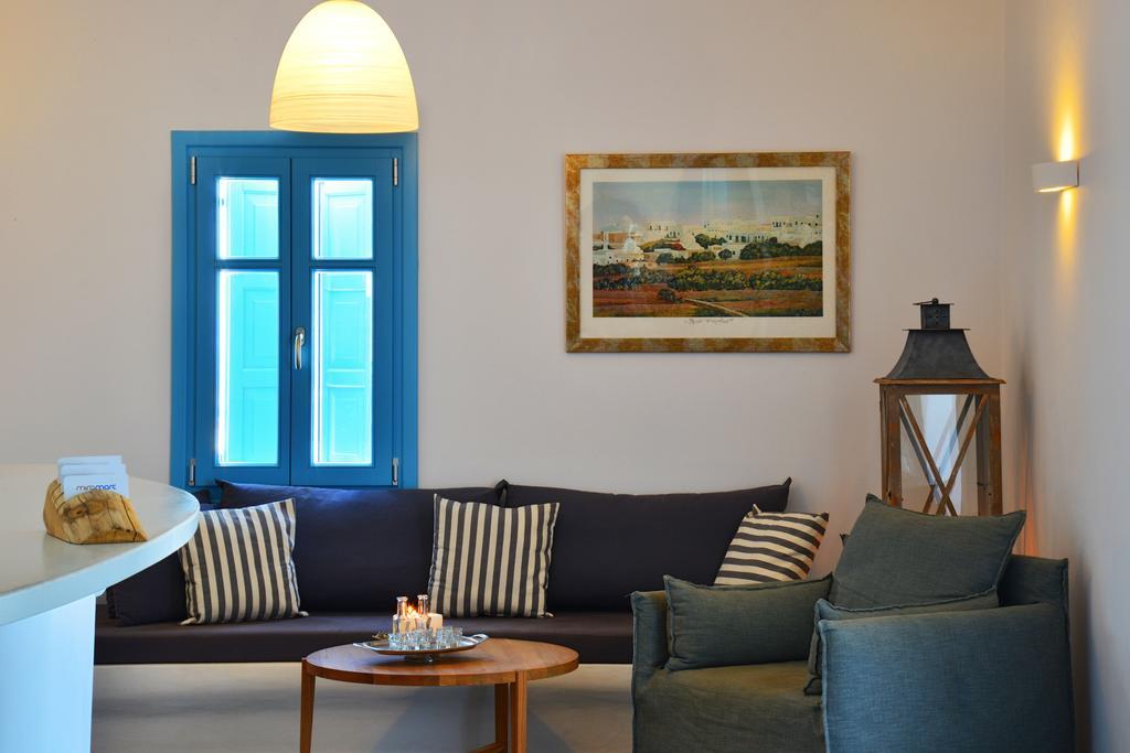 Miramare Hotel Folégandros エクステリア 写真