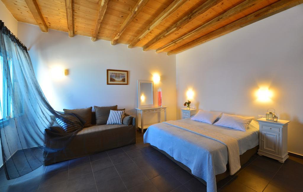 Miramare Hotel Folégandros エクステリア 写真