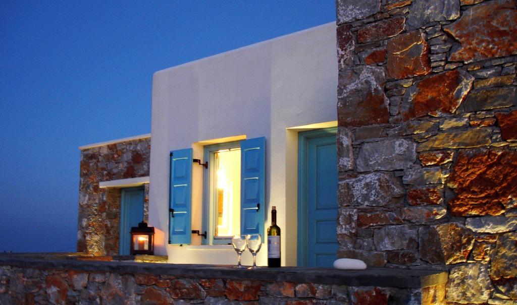 Miramare Hotel Folégandros エクステリア 写真